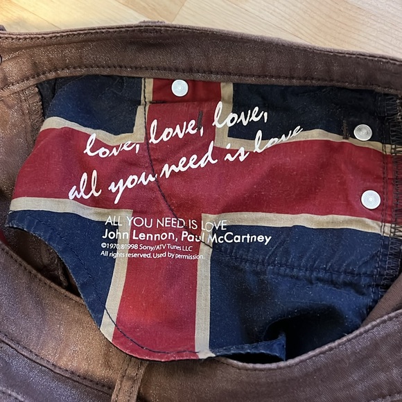 Liverpool Mid-Rise All You Need is Love Beatles Mahogany Sparkle Slim Jean 29 8 - Picture 8 of 8